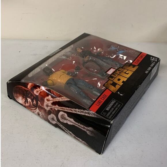 Marvel Luke Cage and Claire Temple Legends Series 2 Pack Action Figure - Picture 4 of 5